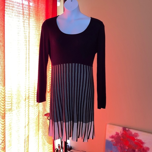 Calvin Klein | Long Sleeve Pleated Knit Dress - Picture 1 of 4